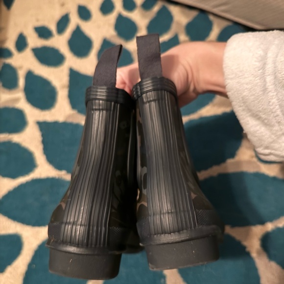 Hunter Women’s Short Dark Blue Flower Pattern Hunter Rain Boots size 9 - Picture 4 of 8